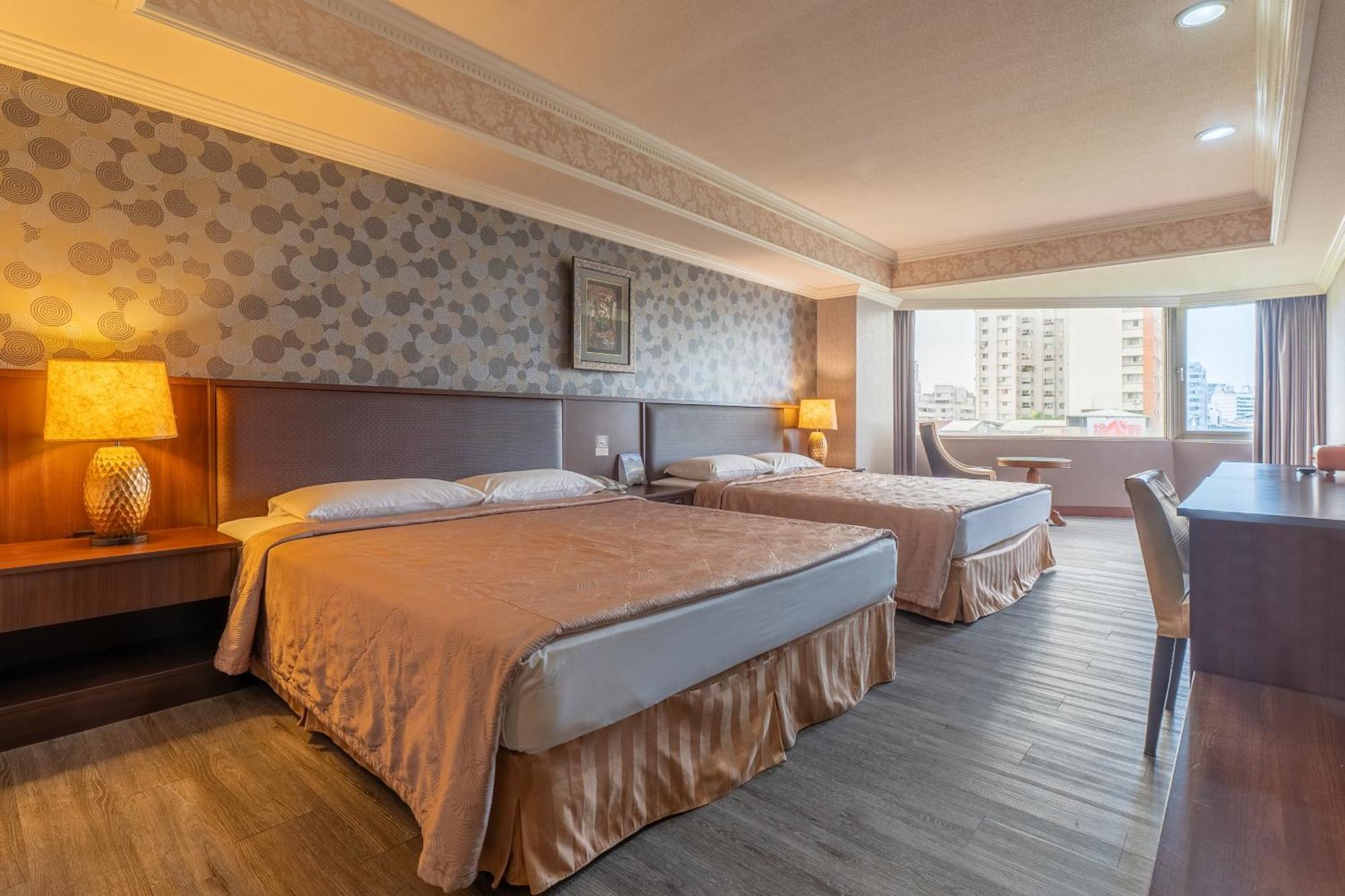 Hamilton Hotel Taichung Exterior photo